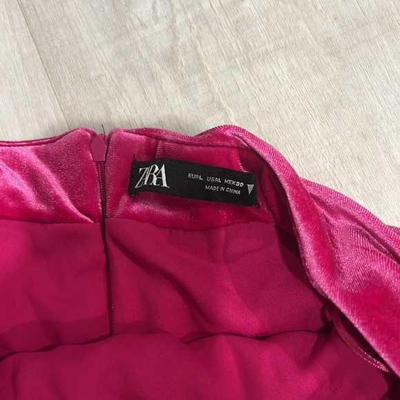 Hot pink Zara mini skirt - Picture 11 of 13